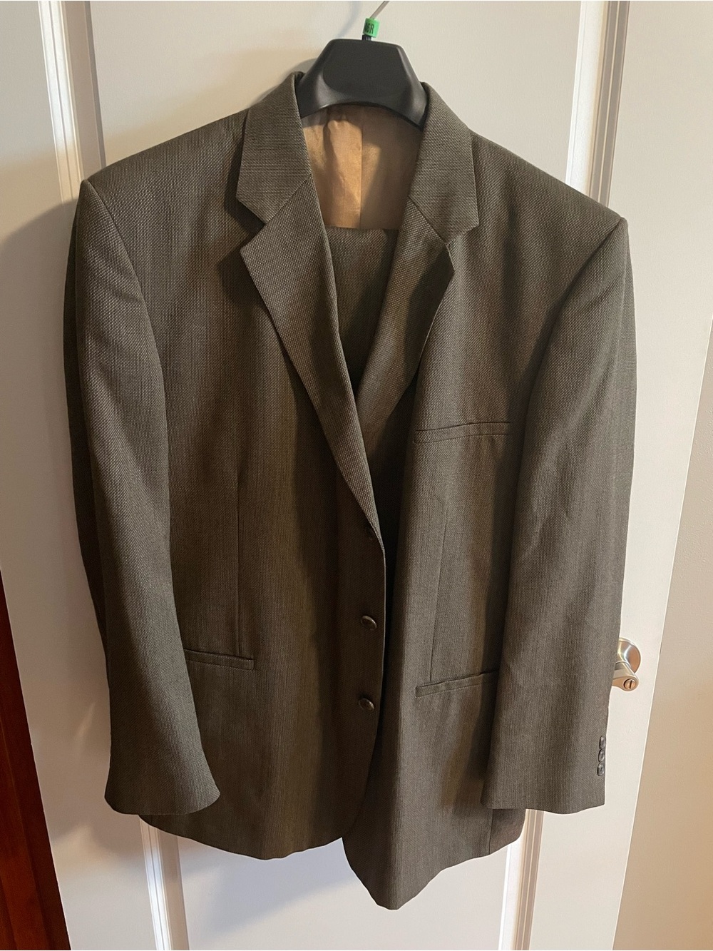 Men's J. Ferrar suit with blazer and pants